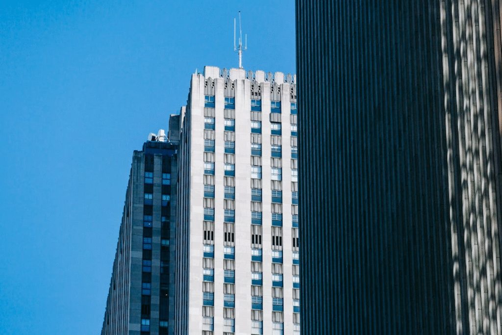 a building under the blue sky.